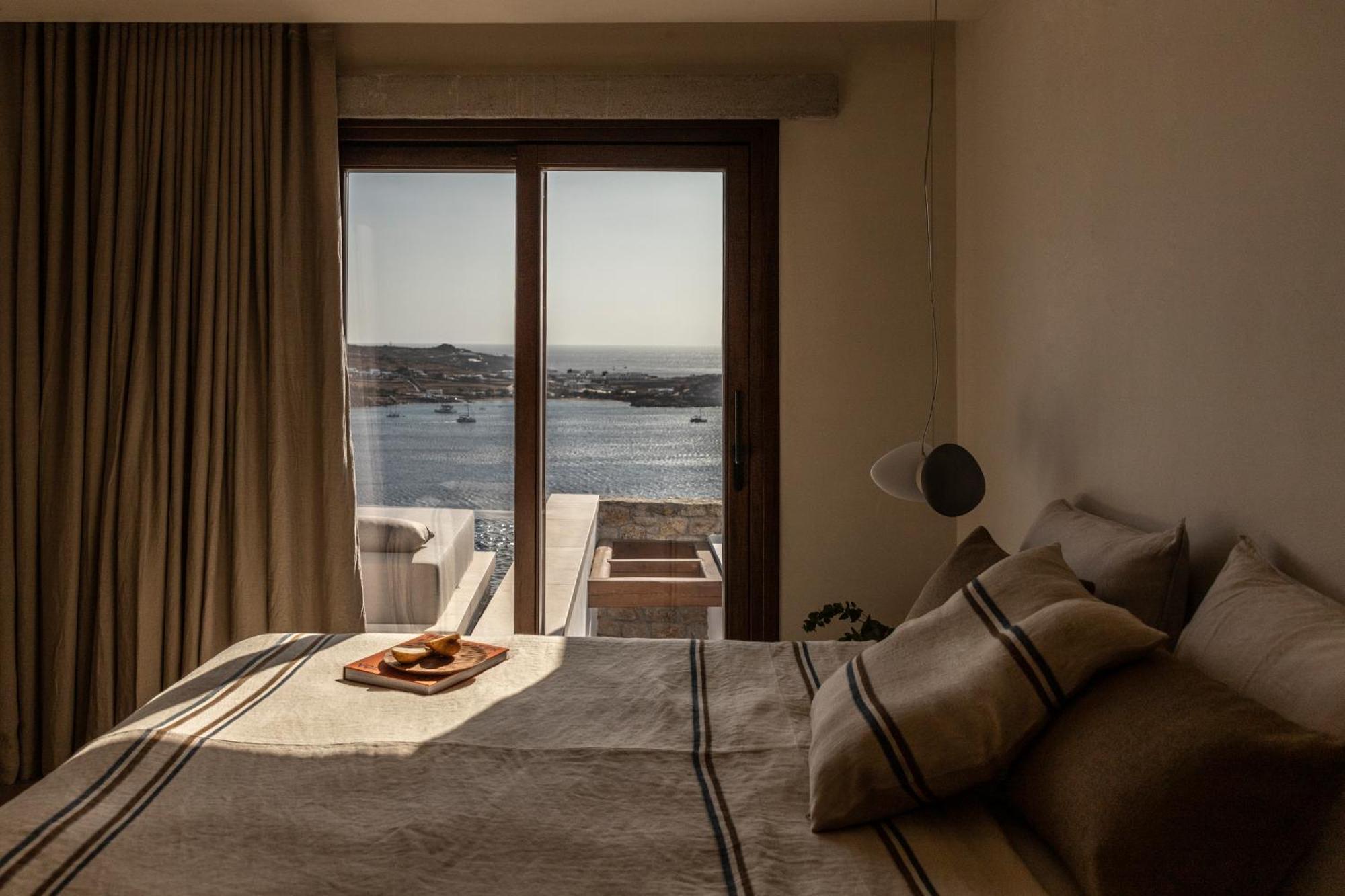 The Skyvilla Mykonos - A Landmark Property With Breathtaking Views Of The Psarou Bay Mykonos Town エクステリア 写真